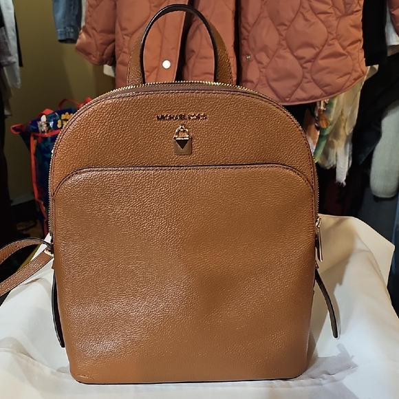 Michael Kors Tan Leather Backpack And Twist Reversible Belt - Picture 1 of 13